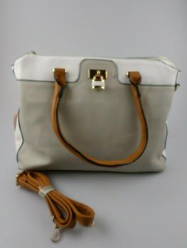 Nicole Brown: Schöne Handtasche mit Zierschloss